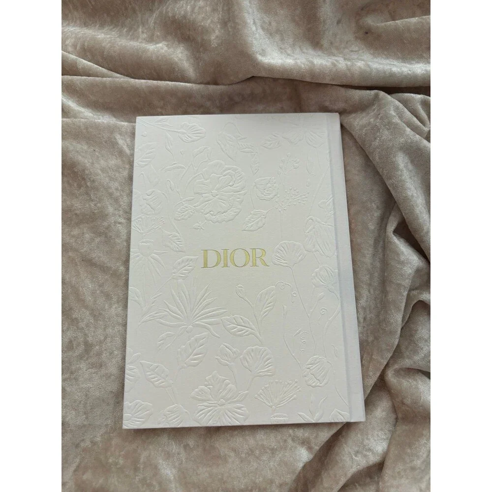 Dior Jadore journal - Picture 2 of 4